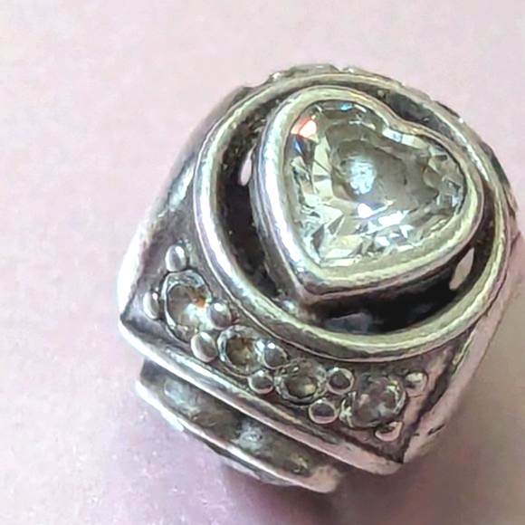 Pandora Elevated Heart Charm - Picture 6 of 11